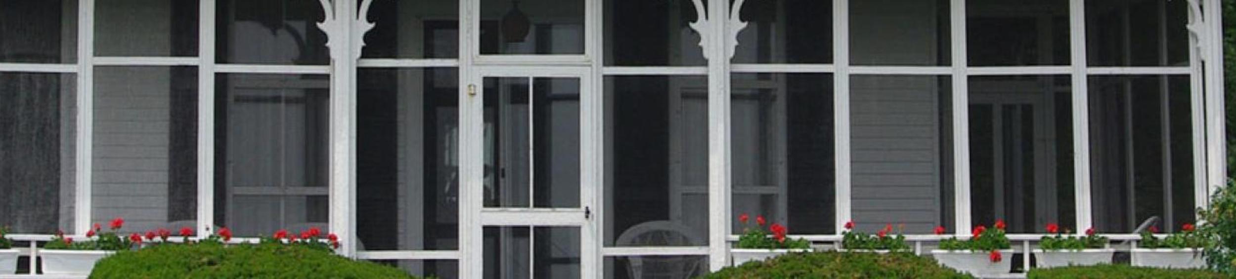 Windows with screens
